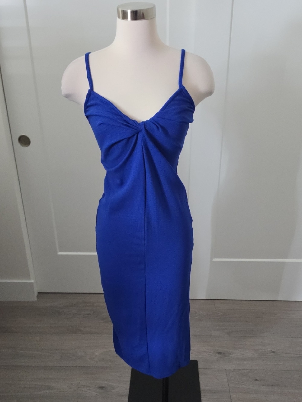 Chrysanthemum brand Cobalt blue twist Front Dress size M new with tags